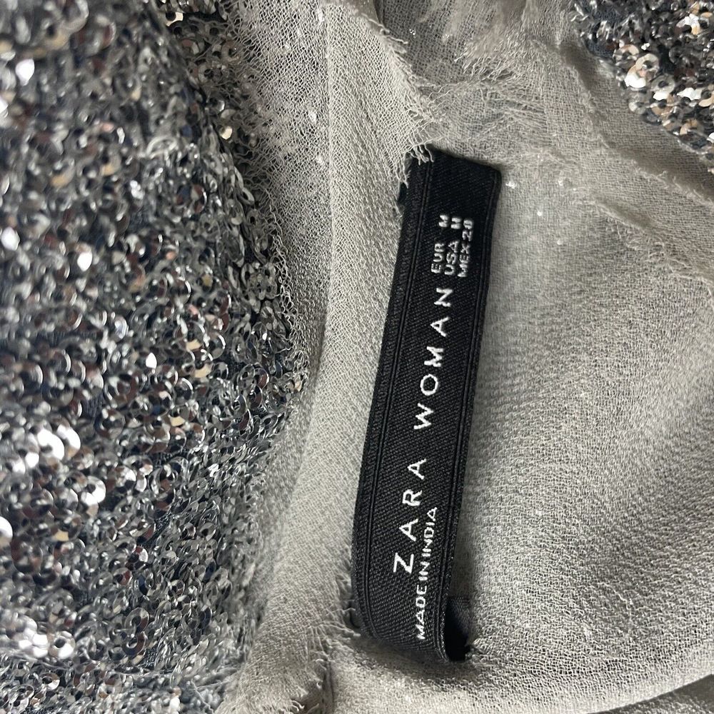RARE ASO Alexis in Schitt’s Creek Zara Sequin Size Medium Embroidered Dress TV - Picture 16 of 16